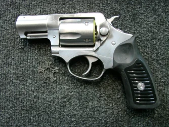 Ruger SP101 9 mm (L).webp